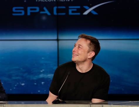 Elon Musk wants new ‘space race’ but FAA boss not ready for liftoff – Boston Herald