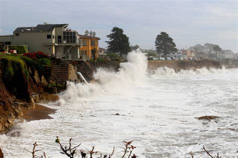 Georgia Woman Visiting Beach with Family Killed by Enormous California ...