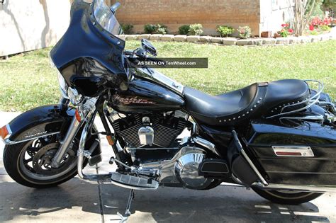 Review of Harley-Davidson FLHRI Road King 2004: pictures, live photos & description Harley ...