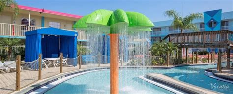 Flamingo Waterpark Resort | Orlando Hotels in Florida