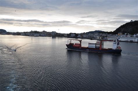 Ålesund Port on the Queen Elizabeth Ship (Norway Fjord Cru… | Flickr