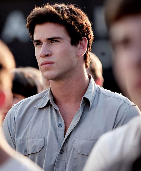 Gale Hawthorne GIFs From The Hunger Games | POPSUGAR Entertainment