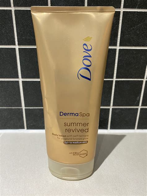 Dove DermaSpa Summer Revived Skin Gradual Fake Tan Review - Melanie Kate