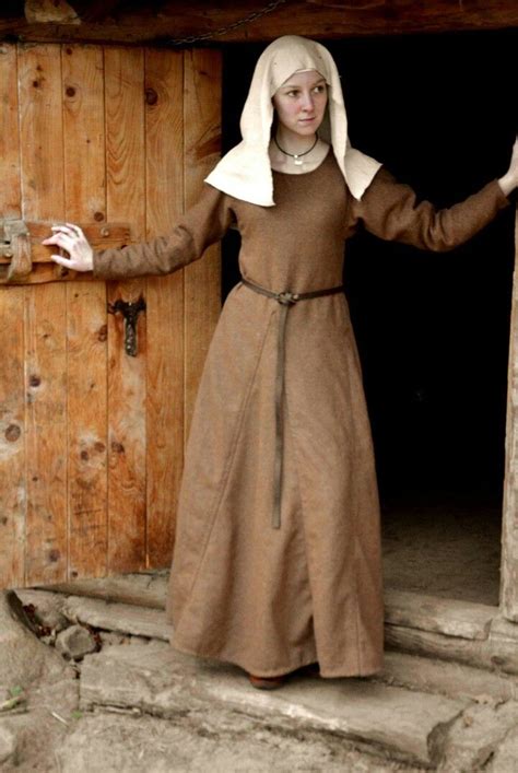 Pin by Deborah Sherrod on COSTUME_5th C | Nun dress, Fashion, Costumes