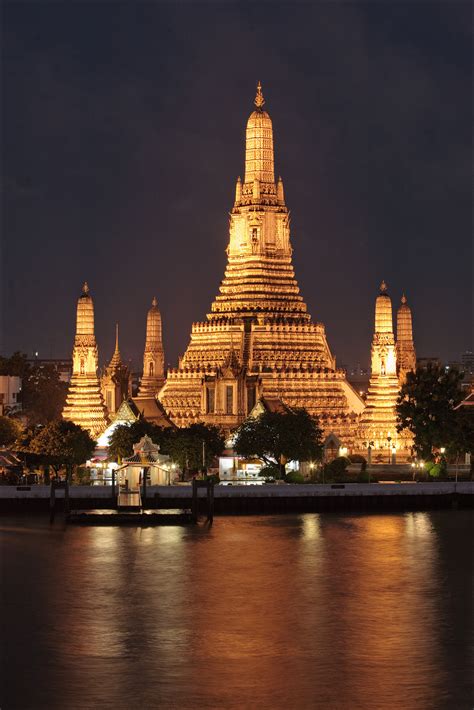 6 Must-See Temples In Bangkok, Thailand