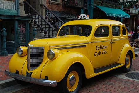 Vintage yellow cab | Yellow taxi, Yellow, Yellow cabs