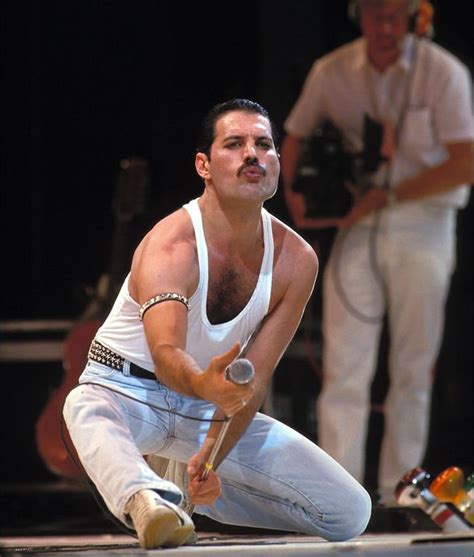 Freddie Mercury Live Aid: His SECRET 'trick' to winning over the crowd ...