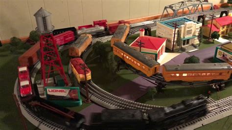 Lionel Train 4x8 layout 1.0 - YouTube