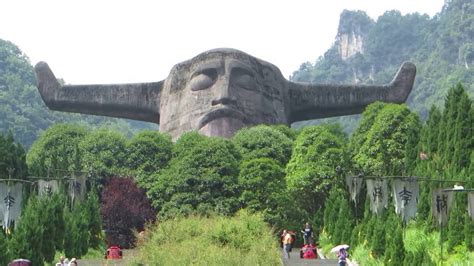 China-Hubei Shennongjia Shennong Altar Area 1/2 - YouTube