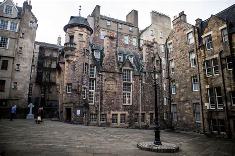 9 Unusual Edinburgh Museums, Galleries & Monuments - Watch Me See