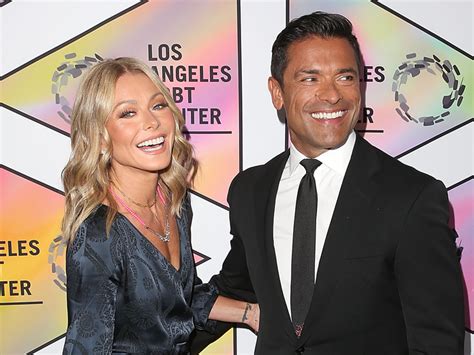 Kelly Ripa Used Husband Mark Consuelos' 'Riverdale' Family for Holiday ...