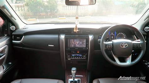 Interior dashboard Toyota All New Fortuner VRZ 2016 | AutonetMagz ...