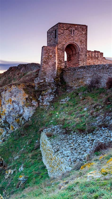 Ancient medieval fortress on Kaliakra cape, Kavarna, Dobrich, Bulgaria ...