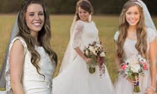 The Duggar wedding dress tradition | Daily Mail Online