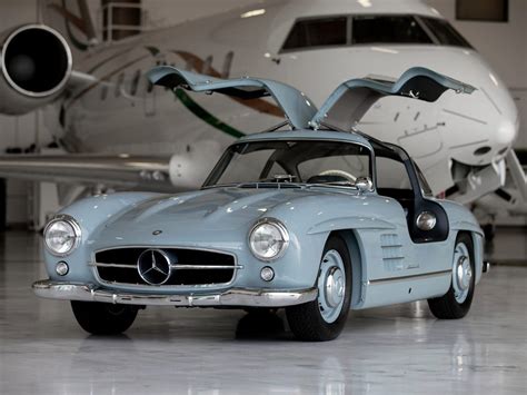 Most iconic classic cars - How Many People Died