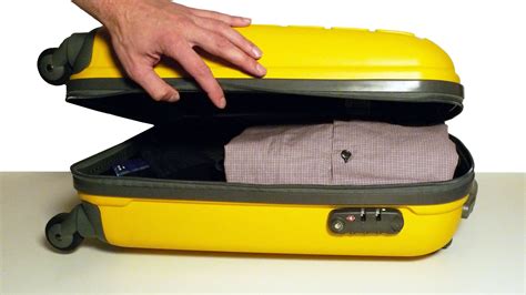 Useful Tips and Life Hacks For Packing a Travel Suitcase