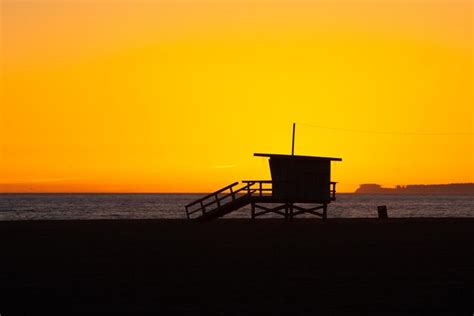 Premium Photo | Venice beach sunset