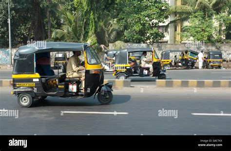 auto rickshaw / auto rickshaws in mumbai, Maharashtra, india Stock ...