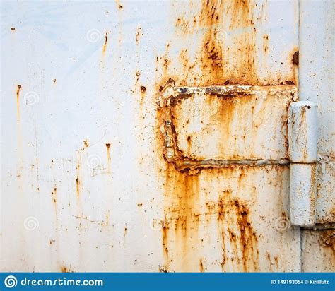 Garage door hinge rust stock photo. Image of pattern - 149193054