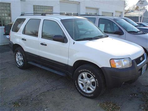 FORD ESCAPE - ford-escape_white_7.jpg