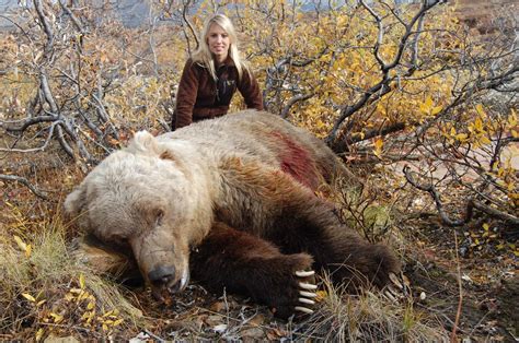 Grizzly Bear - Hunt with the best, Hunt with a company you can trust ...