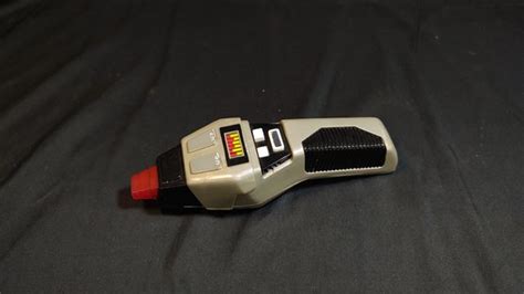 1990's Star Trek Phaser Toy #5332 | Auctionninja.com