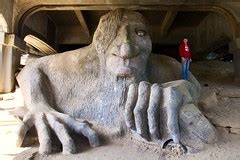 Photography tips at Fremont Troll, under Aurora Bridge, a guide of best ...