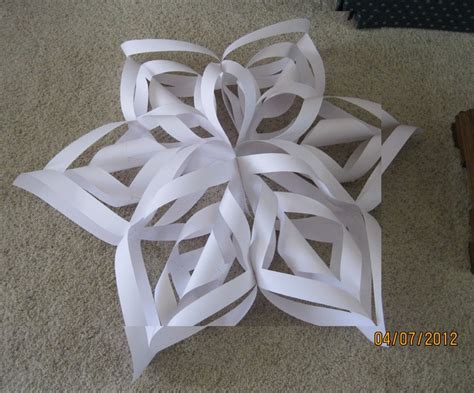 A LARGE paper snowflake (4 feet +) | Paper snowflakes, Christmas dance ...