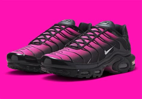 “Black/Pink” Nike Air Max Plus - All About Ginger