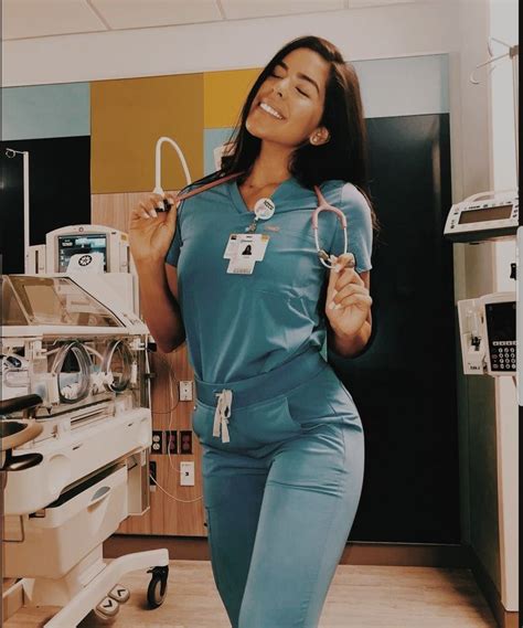 pinterest: @alyssaaguilarr | Nursing clothes, Nurse outfit scrubs, Nurse inspiration