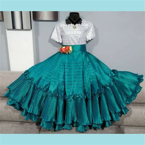 💙 Verde Jade 💙 Conjunto de Marinera | Dress, Victorian dress, Fashion