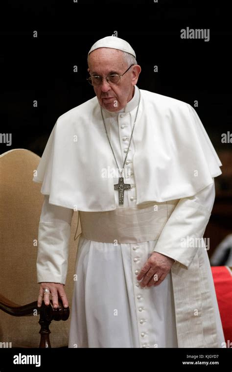 Vatican City, Vatican. 23rd November, 2017. Pope Francis leads a prayer ...