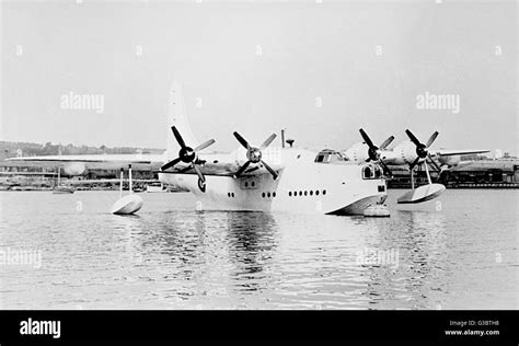 Sunderland flying boat hi-res stock photography and images - Alamy