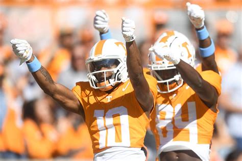 Here's where Tennessee football ranks in AP Top 25, coaches poll after ...