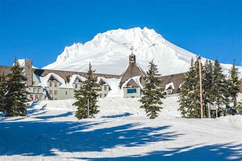 13 Ski Areas & Ski Resorts in Oregon For Winter Fun