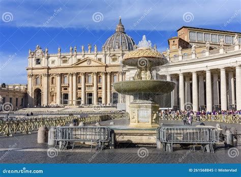 Fountain on St. Peter`s Square and St Editorial Image - Image of palace ...