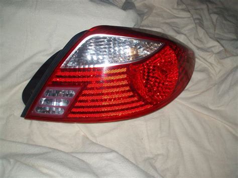 Buy KIA Rio tail lights REAR RIGHT side FULL ASSEMBLY 2001-2002 in Lake Zurich, Illinois, US ...