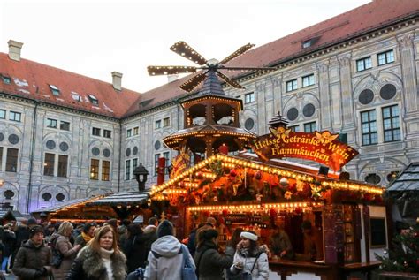 Munich Christmas Market Guide (Map + Dates 2023)