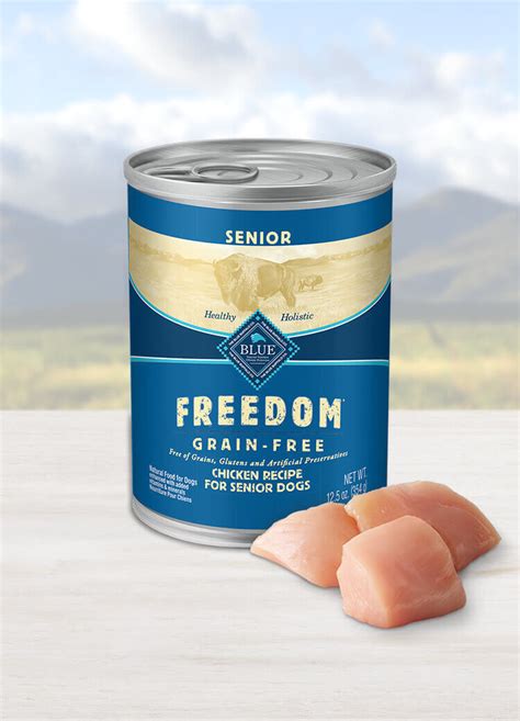 BLUE Freedom ™ Senior Wet Dog Food Grain-Free - Chicken | Blue Buffalo