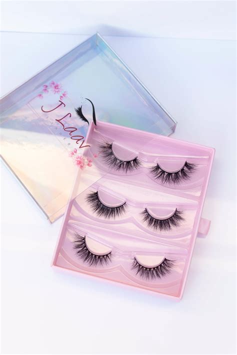 LASH BOOK – JLaav Lashes