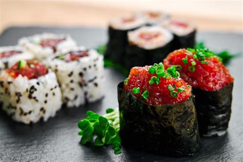 BEST Spicy Tuna Roll Recipe | Spicy Tuna 3 Ways