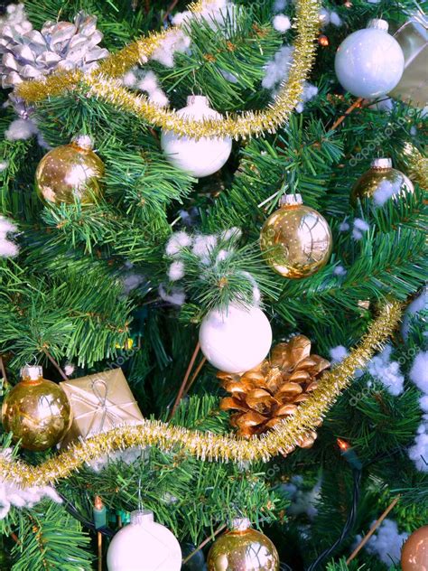 Christmas tree decorated with silver balls — Stock Photo © olenka-2008 ...