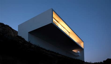 House on Cliffside - Architizer