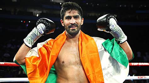 ‘He should stop fighting kids’: Vijender Singh challenges Amir Khan for ...