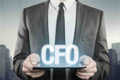 Top 5 CFO Recruiting Search Firms for Chief Financial Officers