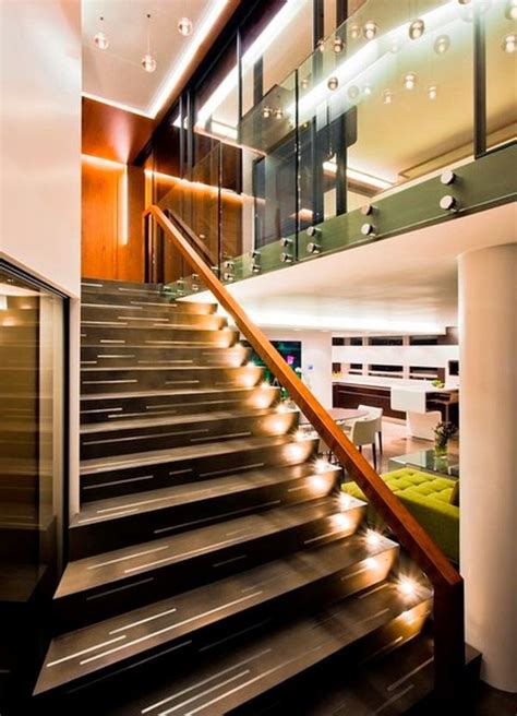 staircase designs: Cool indoor stair lighting ideas: LED stair lights