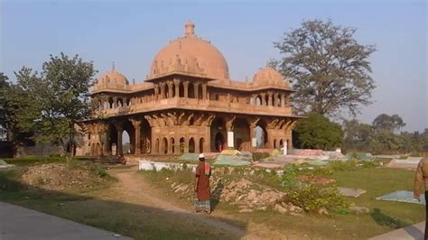 Maner Sharif Dargah in neglected condition. - YouTube