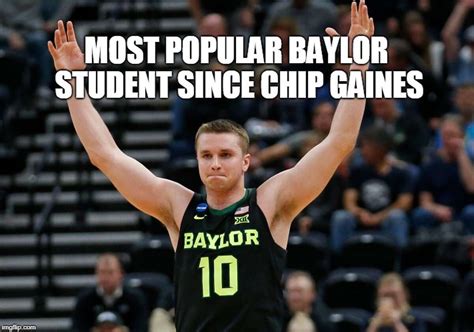 Best memes from the first day of March Madness