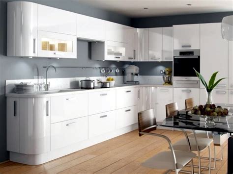 White High Gloss Kitchen - jengordon288