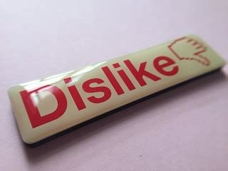 Dislike Button Social Media | Please credit by linking to ww… | Flickr